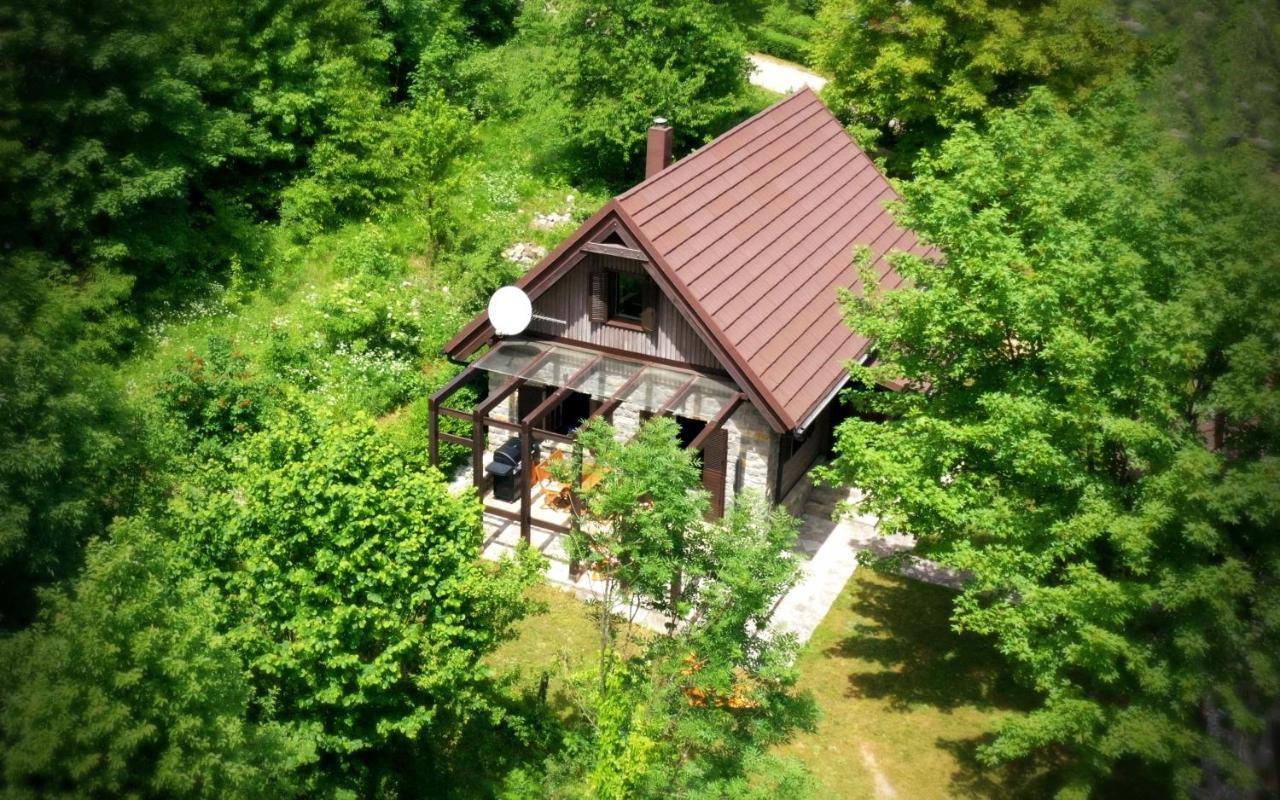 Villa Dobra Plitvička Jezera エクステリア 写真