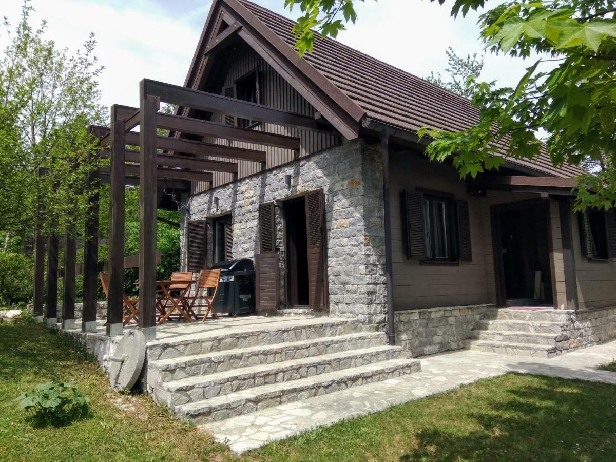 Villa Dobra Plitvička Jezera エクステリア 写真